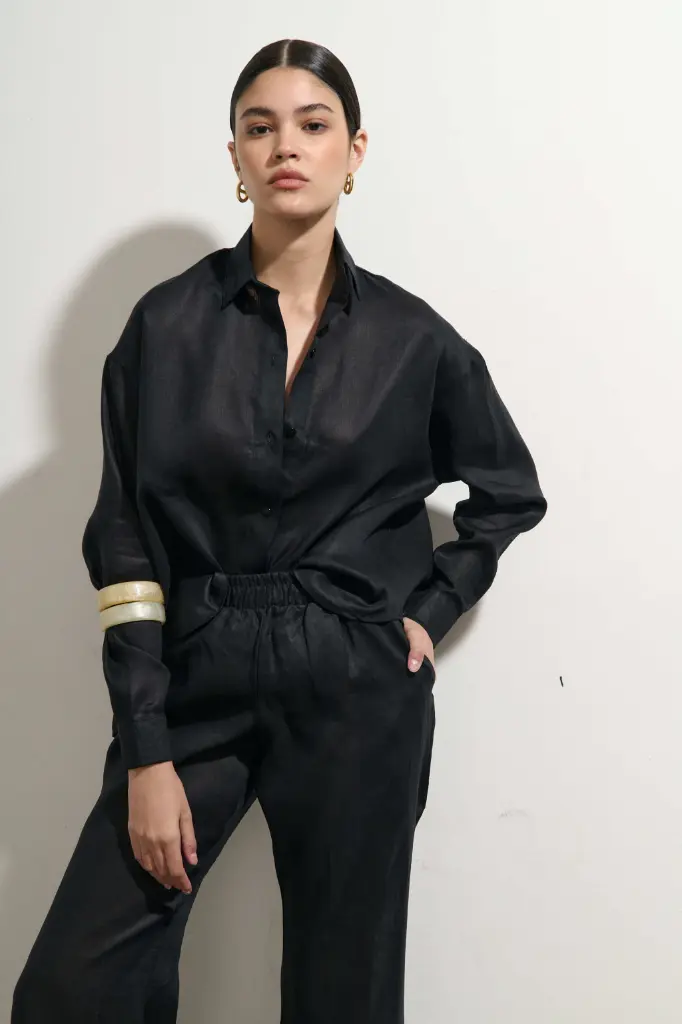 Camisa Vesubio (Negro)