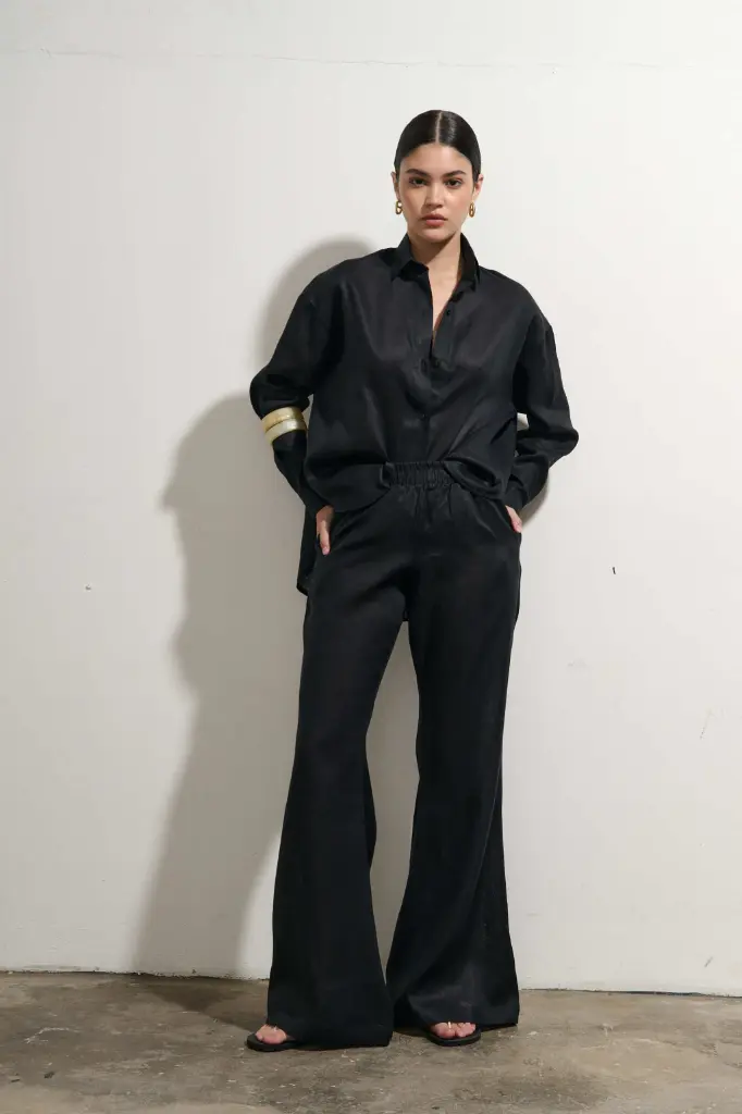 Camisa Vesubio (Negro)