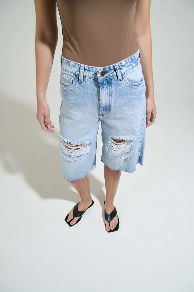 Bermuda Demin Light Roturas