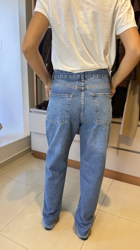 Jeans Mom ruedo al corte