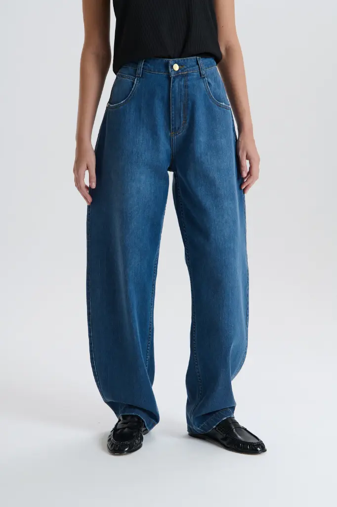 Jean Barrel Blue