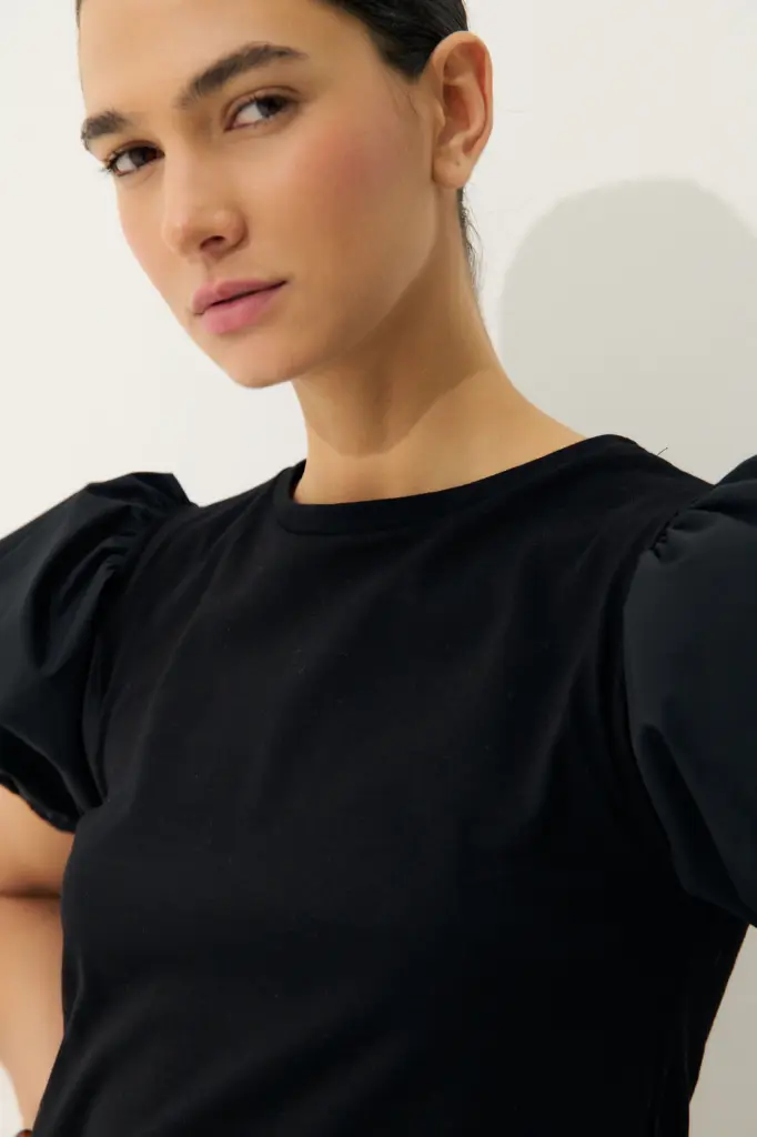 Remera Minerva
