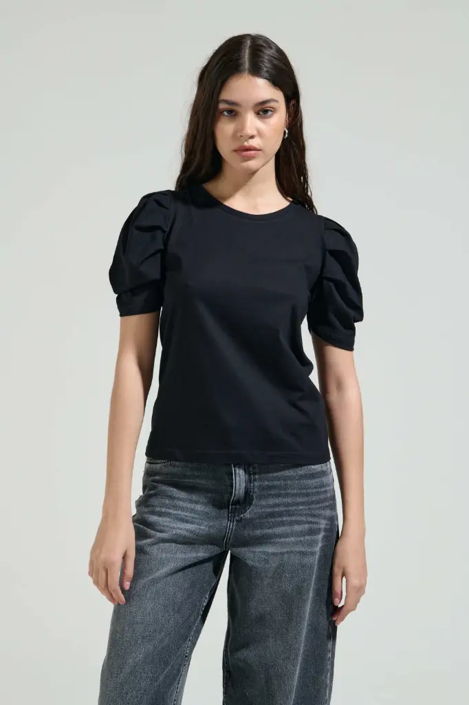 Remera Antonia (Negro)