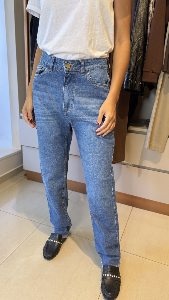 Jeans Mom ruedo al corte