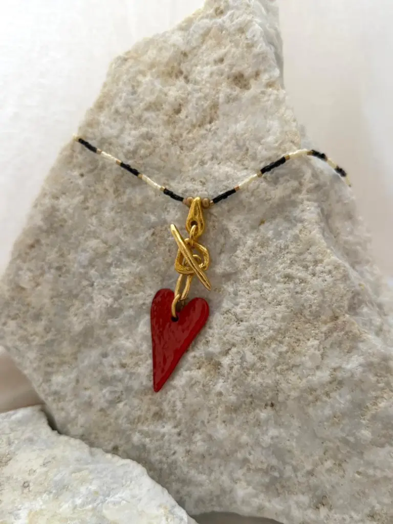 Collar cuerpo amuletos