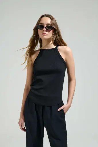 Musculosa Whitney