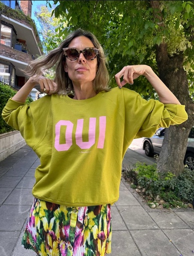 Buzo Oui