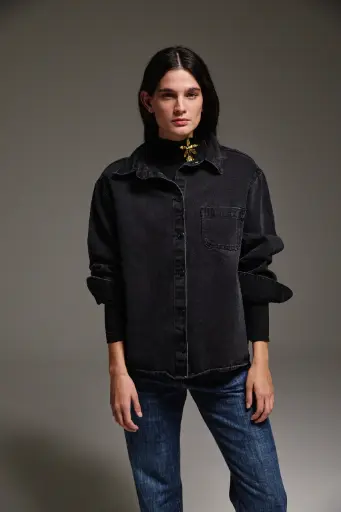 Camisa Over Black